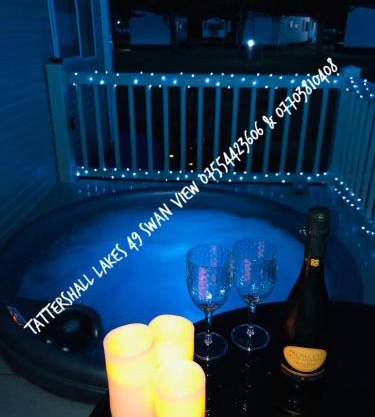 swan view retreats # hottub # egg chair # bbq & bikes included 8 berth