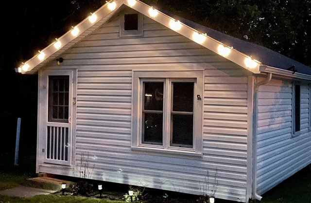 Sweet and Cozy two bedroom Lake Erie Cottage