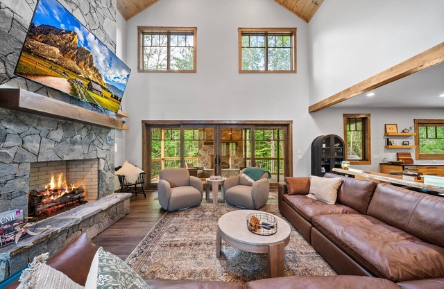 Sweet Bearadise-Eagles Nest - dogs ok, outdoor fireplace