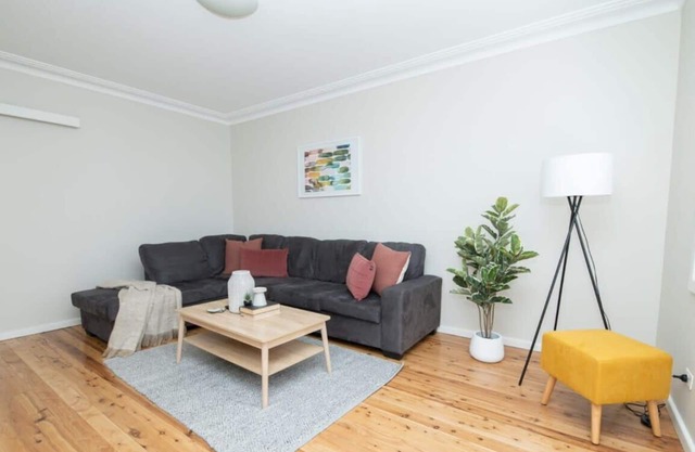 Sweet Caroline | Sunny & Spacious | Sleeps 6