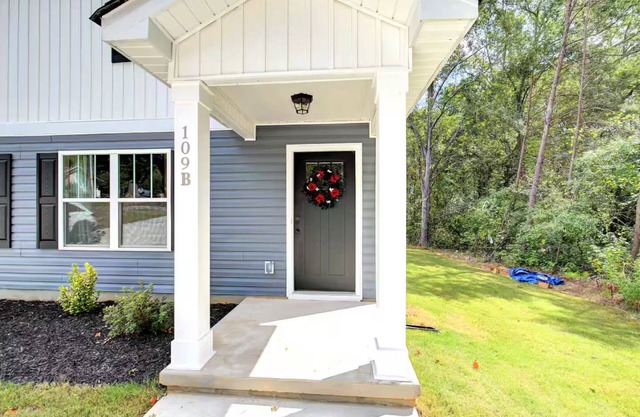 Sweet and charming restful home.