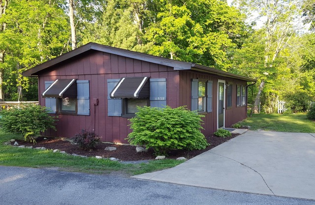 Sweet Cottage dans un complexe familial privé avec accès à la plage, à la piscine et au lac Freeman