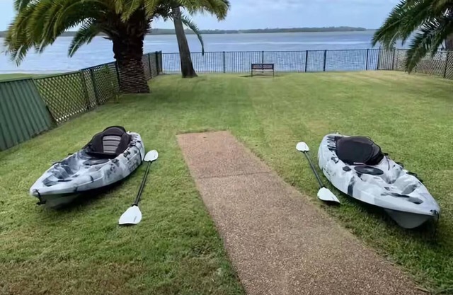 Sweet Home- Kayak-Pool-Waterfront Paradise