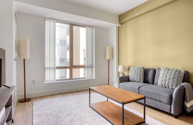 Sweet Kendall Square 1BR w/ Gym, nr Green Line & Shops, by Blueground