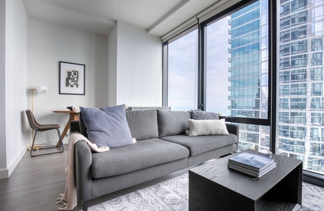Sweet South Loop 1BR w/ Indoor Pool, Golf Sim, nr Museums, by Blueground