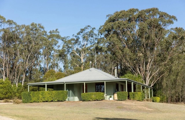 Billabong Moon - Cottage Sunset Ridge
