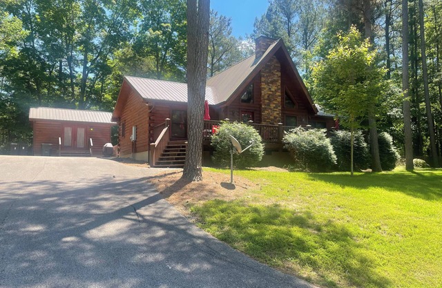 Swiftwater-Secluded Log Cabin-Falls Of Rough Private and Peaceful