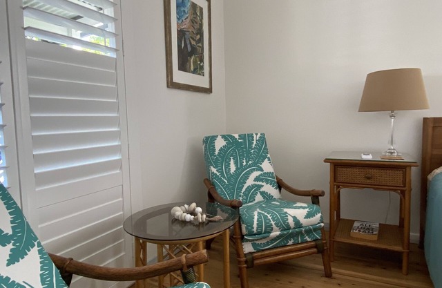 Swimmers Rest-Classic retro beach house at Shoal Bay, NSW