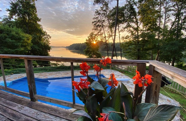 Piscine et quai Bateau Vue incroyable! . Bateau ponton disponible