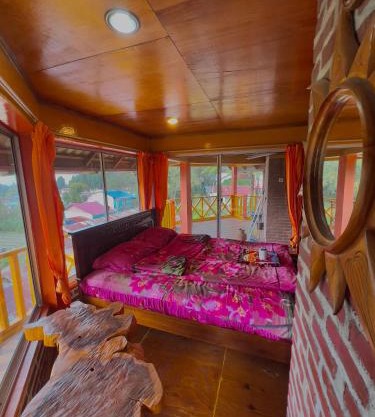 Swindo Homestay 77, Room 11