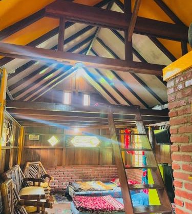 Swindo Homestay 77, Small House