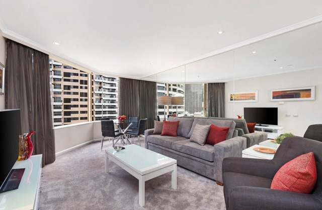 Sydney - SX504 Sussex Street - Approx. $850-$1100 per/week Lovely Loftstyle One Bedroom in the Heart of Sydney CBD