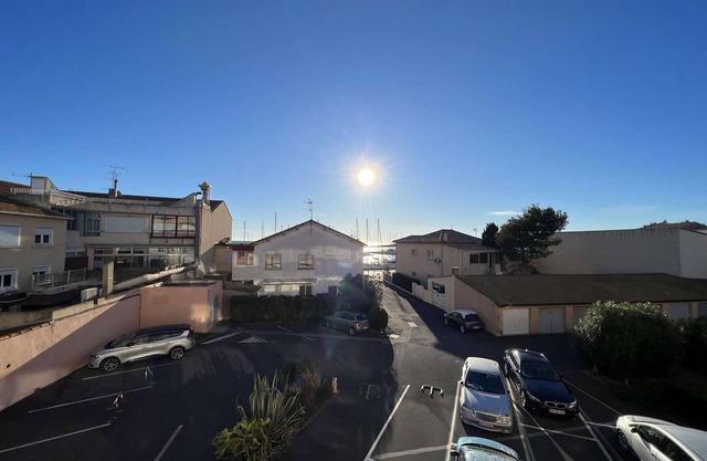 T2 avec terrasse et parking, proche plage, 4 pers