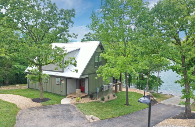 Cabine n ° 7 au magnifique lac Table Rock! Vues sur le lac!