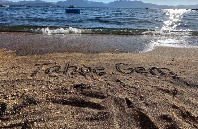 Tahoe Gem Private Beach Access and Heavenly Ski Resort Nearby- KAYAK & SUPS