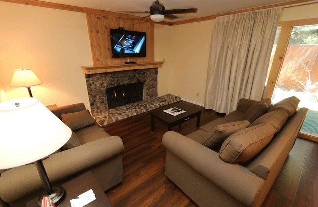Tahoe North Lake Lodges & Villas: Studio disponible SEULEMENT 2 nuits: 2/7 & 2/9/20