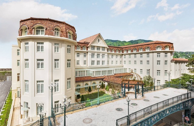 Takarazuka Hotel