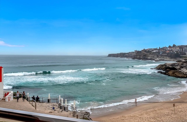 Tamarama Apartments - 3 Bedroom Ocean View