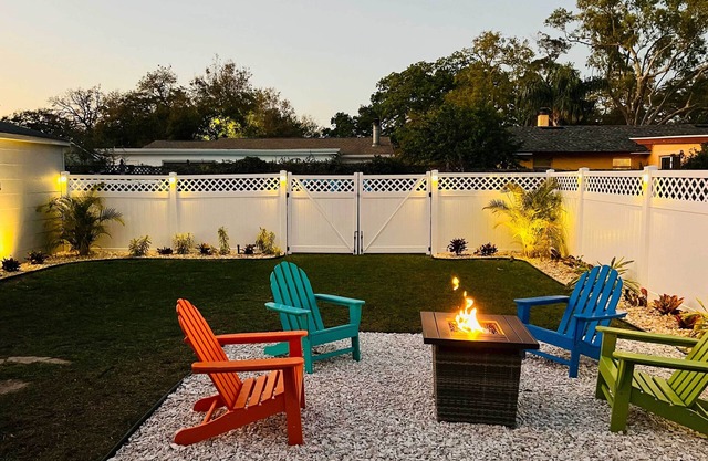 Tampa Bay Area Cottage w/ Gas Grill and Fire Pit!