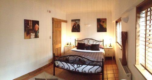 Tanglewood Gatwick Bed & Breakfast