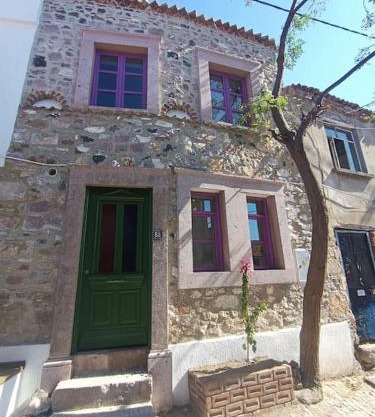 Tarihi Restore Edilmiş Rum Evi