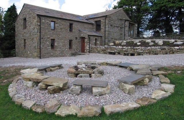 Tarn Centre - Self-catering group accommodation for 24 people