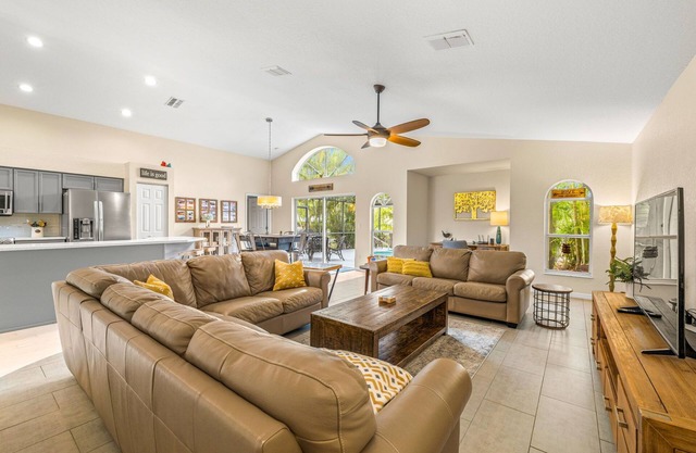 Tarpon Springs Fun in the Sun with a Pool, Beaches and Backyard Chickens