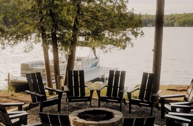 TC Lake House w/Hot Tub, Pontoon, & Game Room!