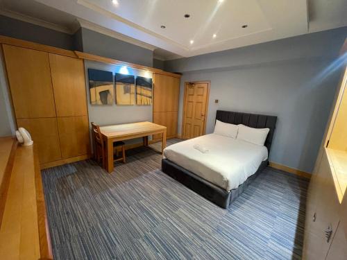 TCH Lodge - Bolton