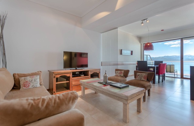 TD4 - Appartement de luxe à 2 niveaux avec 3 chambres - Balcon et vue sur le lac