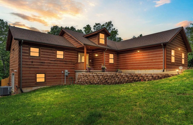 Teal’s Treasure | Secluded Lakeside Cabin for 8, Pet Friendly w/Private Pool!