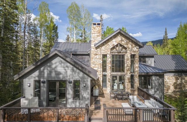 Telluride Grove Ski in/Ski out in Mountain Village by Cuvee