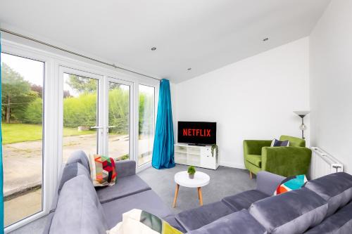 Temple by Alt-Stay Accommodation - 4 Bed House Ideal For Workforces & Relocations - Weekly & Monthly Rates Available
