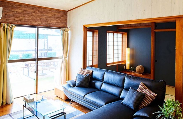 Terrace House Tsubokawa