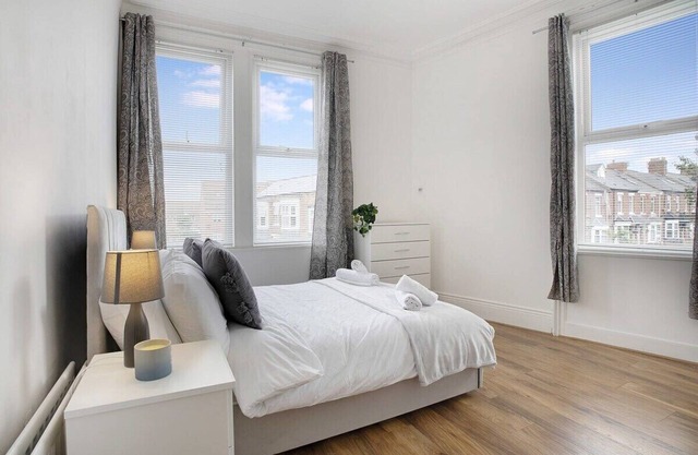 Terrace View Home in South Shields, Sleeps 7