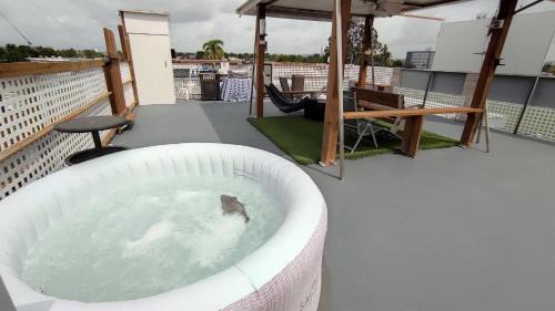 Terrace with Jacuzzi Modern 2