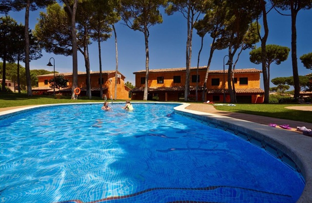 Maison avec jardin, piscine, jacuzzi - 600m Plage de Pals (GR 3H 100)