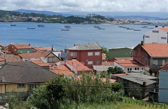 TERRAMAR APARTMENTS overlooking the sea near the beach in the Ria de Arousa.
