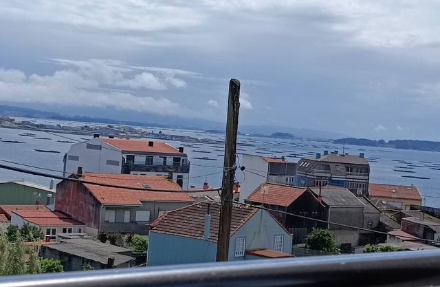 TERRAMAR APARTMENTS Overlooking the sea and close to the beach in the Arousa Estuary