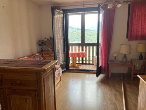 Terrasse Adroit T2 Barcelonnette - Wi-fi gratuit - 7 couchages
