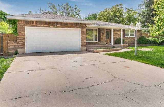 Texas Adventures Await! Sweet 3BR Home Sleeps 8