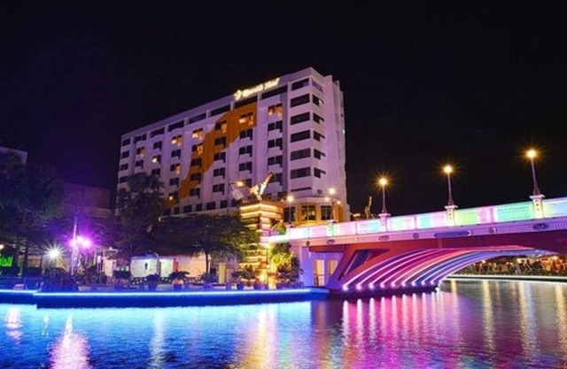 TF Riverside Hotel