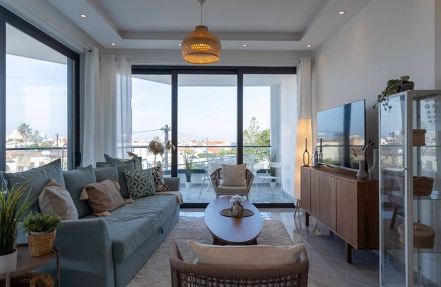 Thálassa 2-Bedroom Apartment in Larnaca