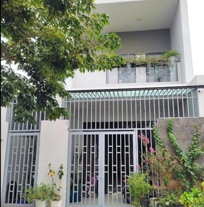 Thánh's House