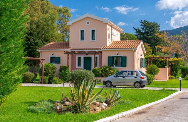Villa avec piscine privée et magnifique vue sur la montagne