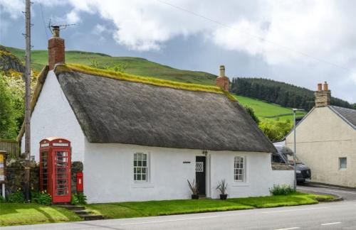 Thatched Cottage on Northumberland border