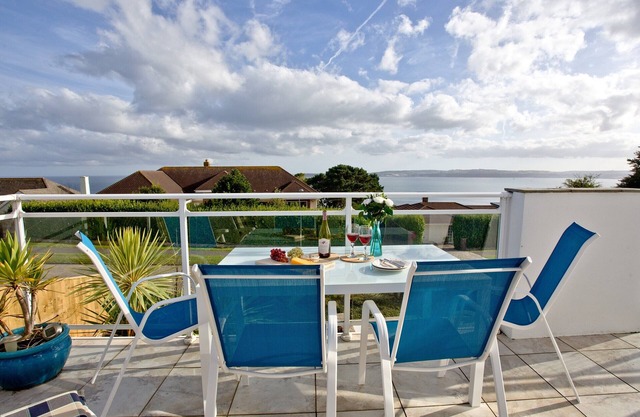 3 bedroom accommodation in Torquay