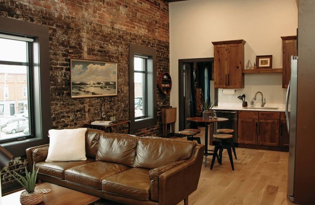 The Aaron is a charming 2-bedroom/ 2 bathroom apartment.