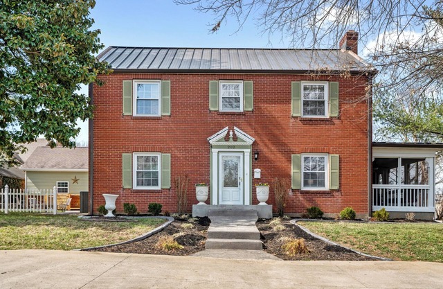 The Abraham - Historic house in Hodgenville