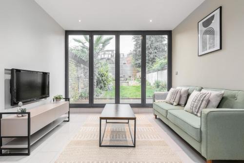The Acton Villa